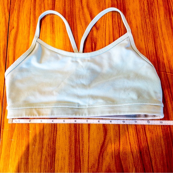 Under Armour Turquoise Sports Bra Size XS - Picture 9 of 9